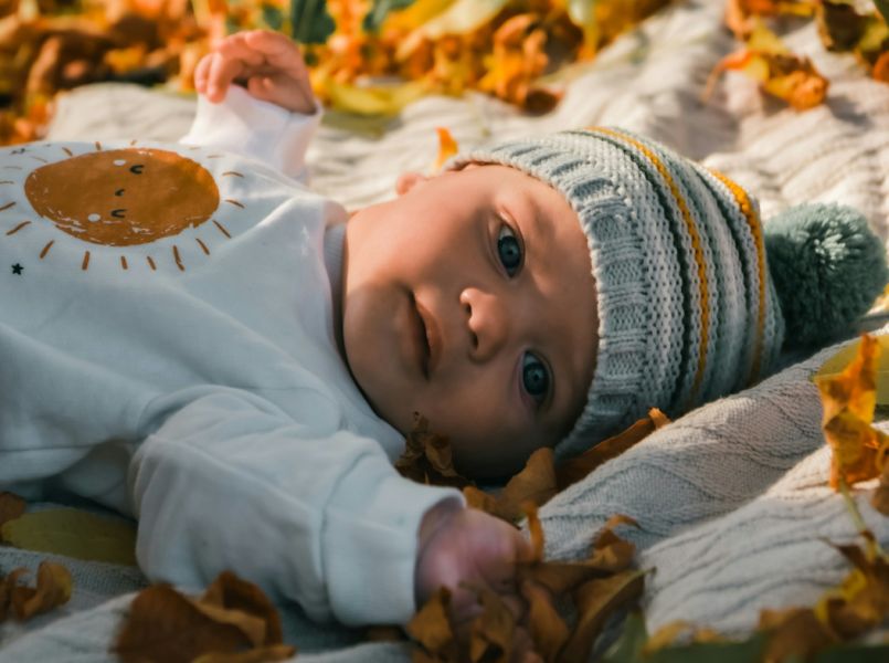 Dit zijn de mooiste babynamen die met de herfst te maken hebben