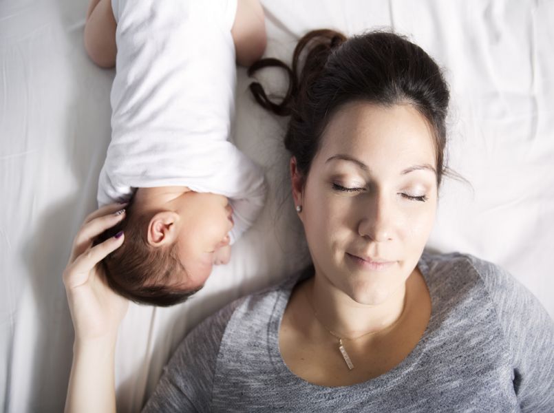 25 gedachten die elke moeder met veel te weinig slaap herkent