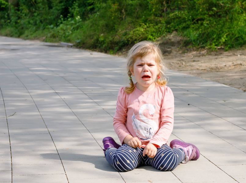 Vader schaamt zich totaal niet voor boze bui van peuterdochter