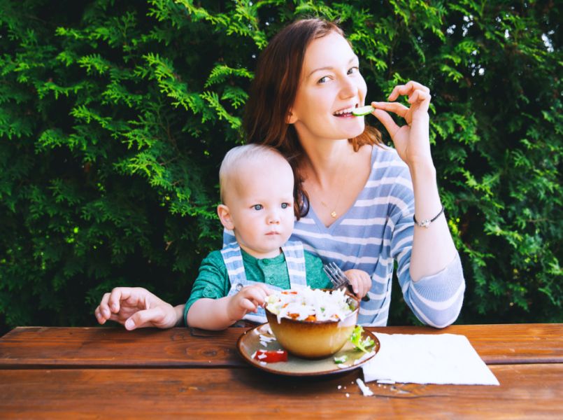 Hoe rolmodellen je peuter helpen gezond te leren eten