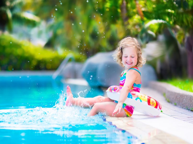 Verdrinken buiten het zwembad: dit moet je als moeder weten