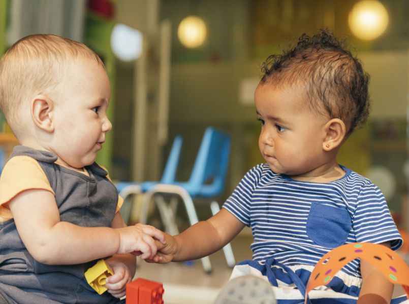 Kinderopvang: dit zeggen de politieke partijen erover in hun verkiezingsprogramma