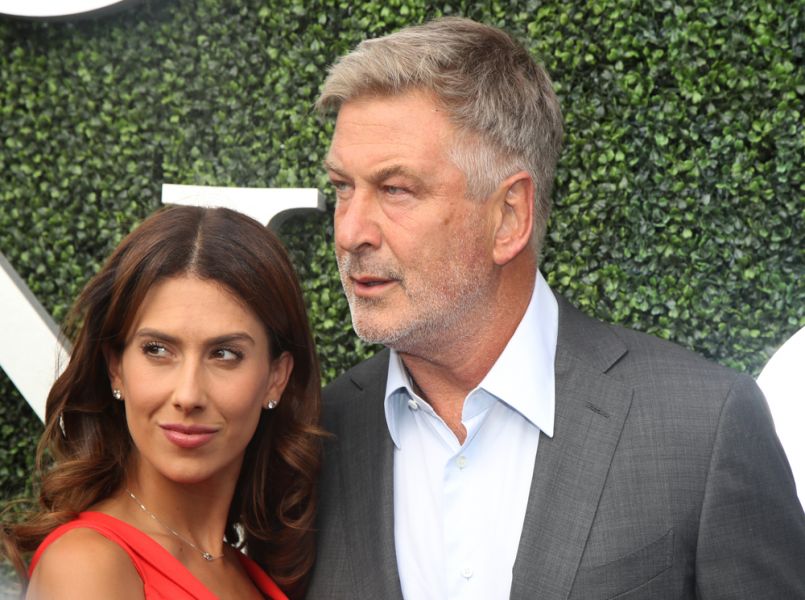 Vrouw Alec Baldwin krijgt helaas een late miskraam en deelt haar verhaal