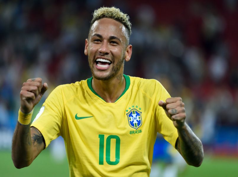 Voetballer Neymar wordt binnenkort vader! 