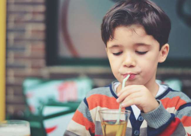 Foodwatch waarschuwt: kinderdrank bevat net zoveel suiker als cola 